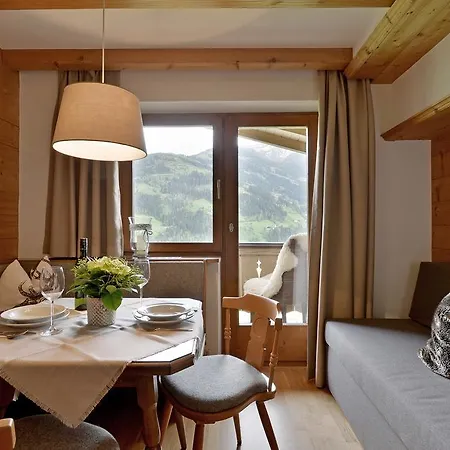 Haus Sunnbichl شقة هيباخ